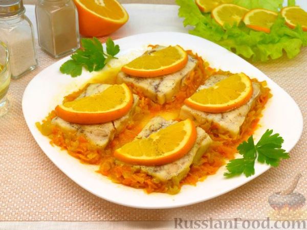 Рыба, запечённая с апельсинами и овощами (в фольге)