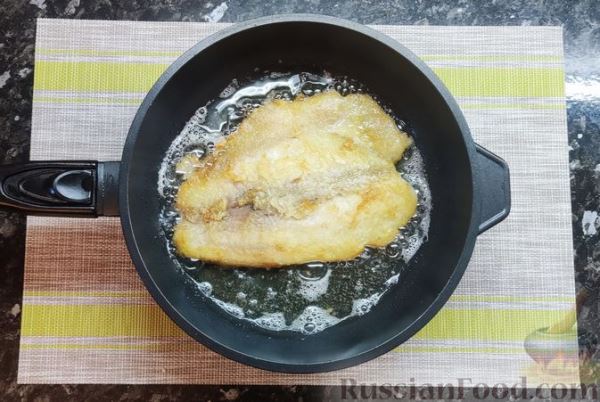 Рыба, запечённая с сыром и кабачковой "чешуёй"