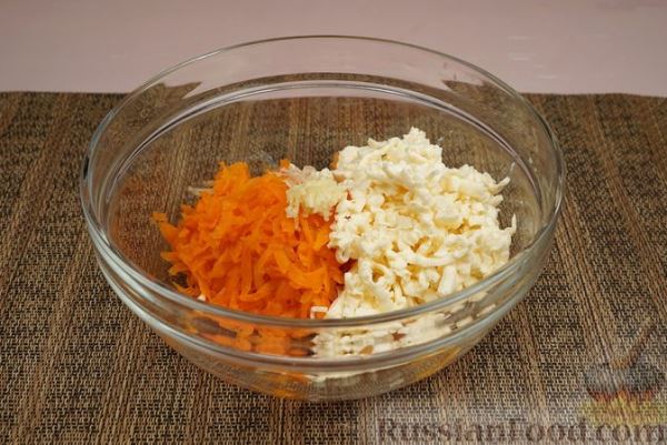 Закусочный картофельный торт с морковью и плавленым сыром
